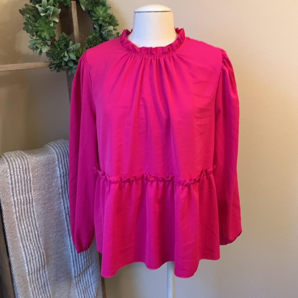 Pink blouse bundle - Picture 5 of 11
